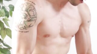 FIT YOUNGER GUY PRINCETON PRICE GETS A SLOPPY BLOWJOB AND HARD ANAL FROM MATURE DAD's ASS