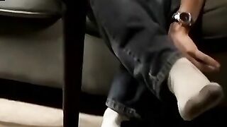 Big-Dick Stud Wanking Off And Explosive Orgasm