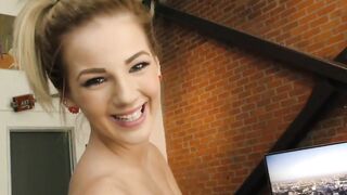 Sexy Belle's POV Blowjob & Facial - Amateur Pornstar Wife Fucked By Stranger