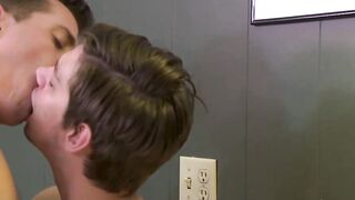 Hot Twink's Ass Fucked by Jocks BF at Motel - HotTwunk