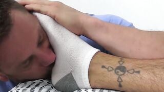 Muscle Hunk's Foot Job - Toe Suck & BlowJob with Hand-Play Finish