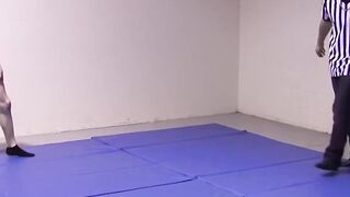 KINKY WRESTLING WITH MASTER TYE - LEATHER FETISH SEX SCENES BTS