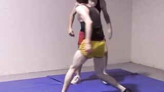 KINKY WRESTLING WITH MASTER TYE - LEATHER FETISH SEX SCENES BTS