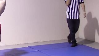 KINKY WRESTLING WITH MASTER TYE - LEATHER FETISH SEX SCENES BTS
