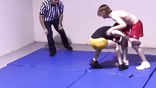 KINKY WRESTLING WITH MASTER TYE - LEATHER FETISH SEX SCENES BTS