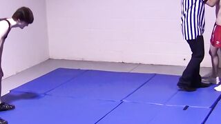 KINKY WRESTLING WITH MASTER TYE - LEATHER FETISH SEX SCENES BTS