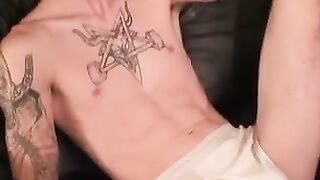 Tattooed Amateur's Hardcore Close-Up POV Jerkoff Session