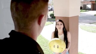 Teen Cutie Jesscia J's Facial Blow Job Adventure