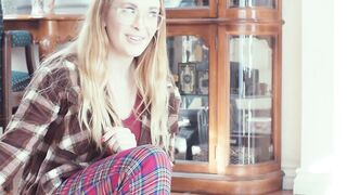 Petite-River-Lynns StepMother Scissoring Session - HOT MILF & Teen Sex