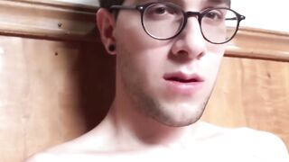 Amateur Latino Guy Jerks Off For Cash In Public Bathroom