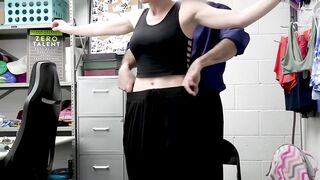 Bubble Butt Babes #3 - Officer Big Dick & Short Hairstyle Girl Rides Hard
