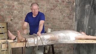 Boy Dungeons Twunk's Ass with Skilled Hand Job Master