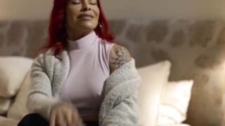 Redheaded Step-Mother Facesitting & Riding A Big Dick In POV