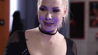 Boxer's Daughter Gets Fucked Hard By Her Father In The Ring - Angelina Lynn & Chloé LaMoure