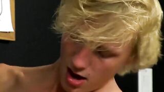 Raw & Bareback Anal Threesome with Hunks