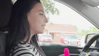 Petites-Exotic-Babe GiannaIvys Petite Body Gets Rough Car Sex