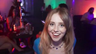 Blondie Bombshell Babes - Deep Pussy Penetration with Lucia Foxxx