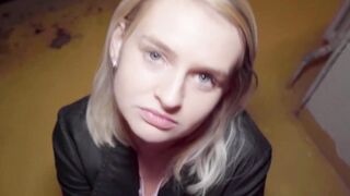Blondie Blows Instructor Before Driving Test - PornPros