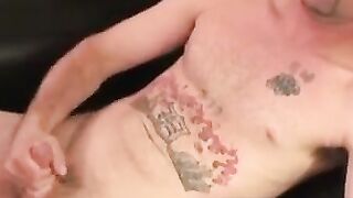 MATURE AMERICAN JACKS OFF HARD AND SPLATTERS COME ON FACE