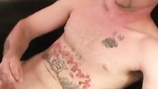 MATURE AMERICAN JACKS OFF HARD AND SPLATTERS COME ON FACE