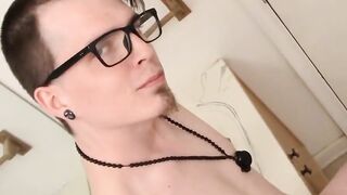 Straighthtug's Twunk Strokes & Blasts Huge Load on Glasses