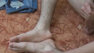 Thicc Booty Babe Rides A Huge Dick In Sneaker Fetish Porn