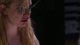 Vegas Nights - Hot Babe Duo Dahlia Sky & Reina Olson Share A Wild Night