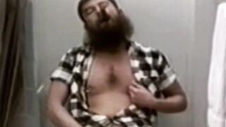 Hairy Hunk's Intense Mastubation Session Leading To Epic Climax