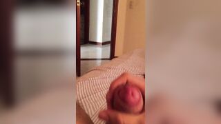 FLASH AND CUM FOR MAID AT THE HOTEL WITH MY DOOR OPEN