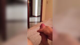FLASH AND CUM FOR MAID AT THE HOTEL WITH MY DOOR OPEN