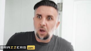 Brazzers - Tru Kait is Unable to Resist Sucking Off Keiran Lee's Thick Penis & they end up Fucking