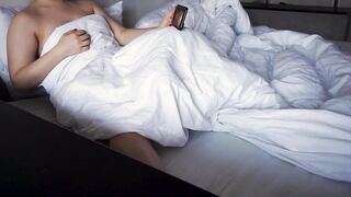 Sexy with Huge Hooters Begins her Morning with Leolulu's Porn