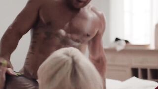 Hardcore Anal Threesome - She-MALE Fucks Two Girls in Rough Style