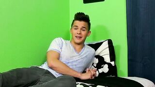 Ass-Fuckin' Hot Guy Jerking Off & Anal Play For Big Load Of Jiz