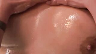 Hot Masseuse Gives Client an Unforgettable Experience