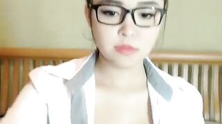 Asian Lingerie Model Shows Off Her Sexuality in an Exclusive Solo