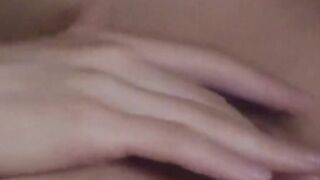 Japanese Babe's Solo Playtime - Sex Toy Exploration & Masturbation