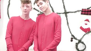 Twinks Flexing And Jerking Off For The Camera - Hot barely legal Studs