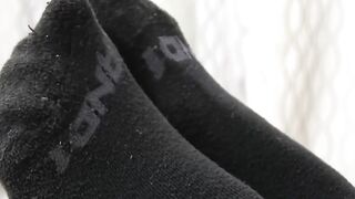 Foot Fetish Hottie - Close-up Footjob with Toe Licking Action