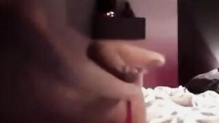 Home-Aloner's Wife - Live Cam Girl Shows Off Her Body & Masturbates
