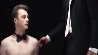 President Obama Finger-Fucks Gaping Hole Of Hot Blonde Babe