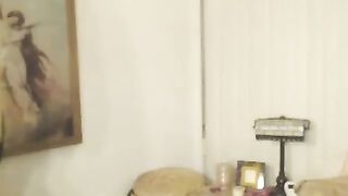 MATURE AMATEUR MILO DIVINE - POV BLOWJOB & FACIAL IN HOTEL ROOM