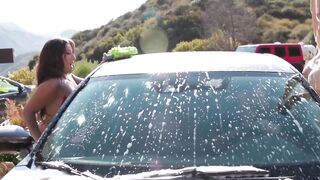 Transgender Babe Emma Rose Gives Huge Blowjob & Facial To Studly Clifton James