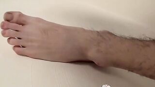 Foot Fetish Twunk Jerking Off - Close-Up Footjob