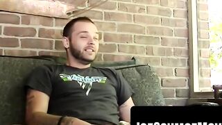 Amateur Gay Dude Blown By Buddy With Explosive Facial