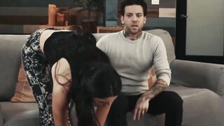 Hot & Horny Teen Girl's Pussy Hammered Hard By Older Guy - Handjob With Facial