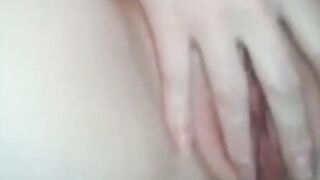 Amateur Gaping Adventure: Dildo Exploration With Curvy Babe
