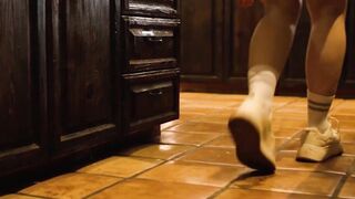 Lesbian Pussies Scissoring - Girls Eat Each Other Out In Hot Blonde VS Brunette