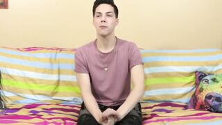 Twinks Ass-Fuck in Bedroom with Intense Orgasm