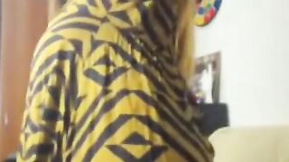 BBW Curvy MILF Shows Off Her Stunning Body in Lingerie
